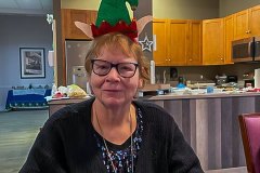 community_family_holiday_hat